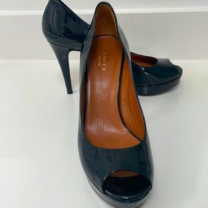 Authentic Gucci Shoes Navy Peep Toe Pumps (38)
